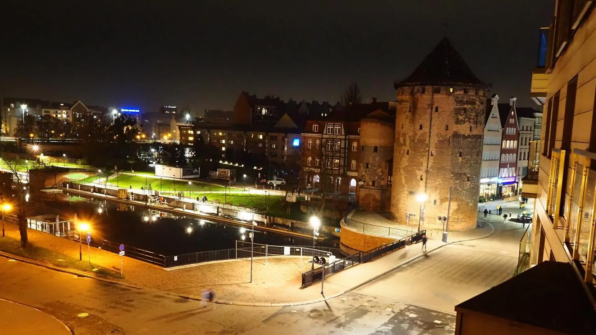 Apartment Gdansk Szafarnia Waterlane Spa By Jacek Budek